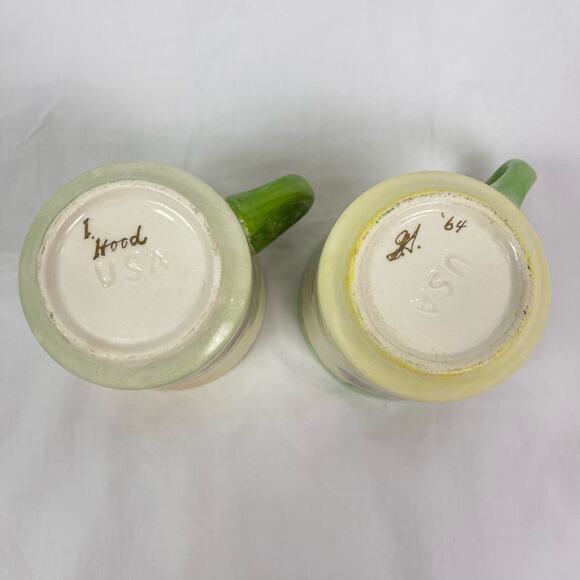 Vintage 1960s Hand Painted Coffee Tea Mugs Floral Fruit Signed 8 Oz Set of 2 - Picture 7 of 7